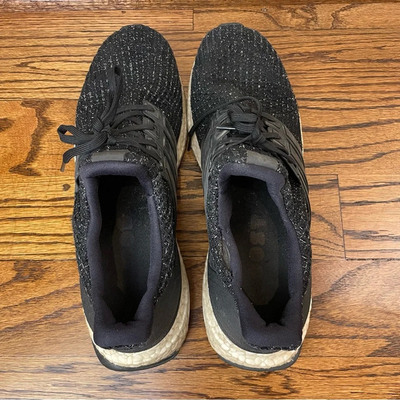 Adidas ultra boost mens 9.5 - Picture 2 of 5